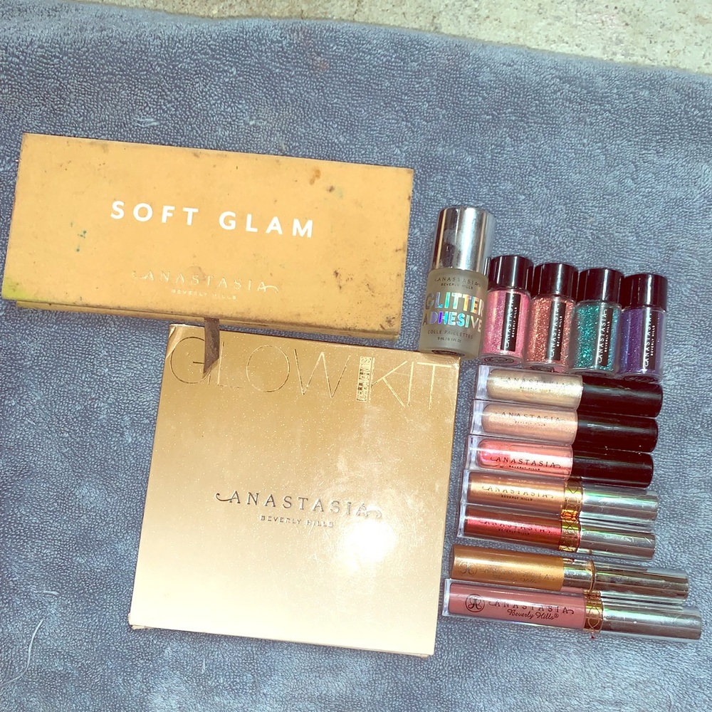 Anastasia Beverly Hills Makeup Bundle!!!